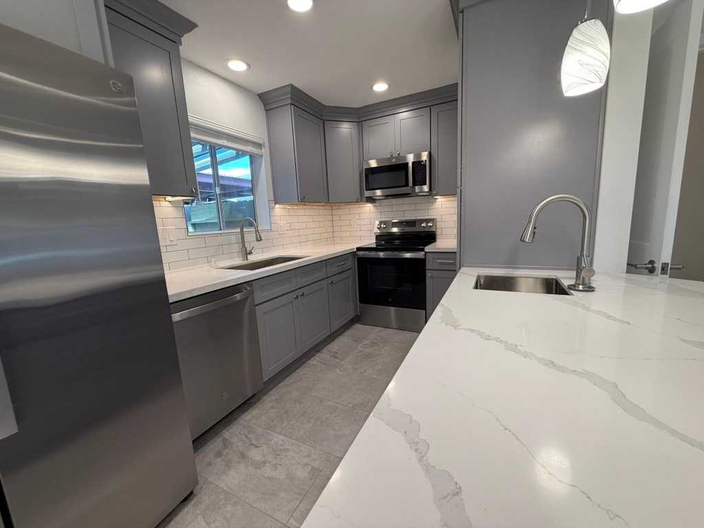 10130 Hull Dr - Photo 7 of 20
