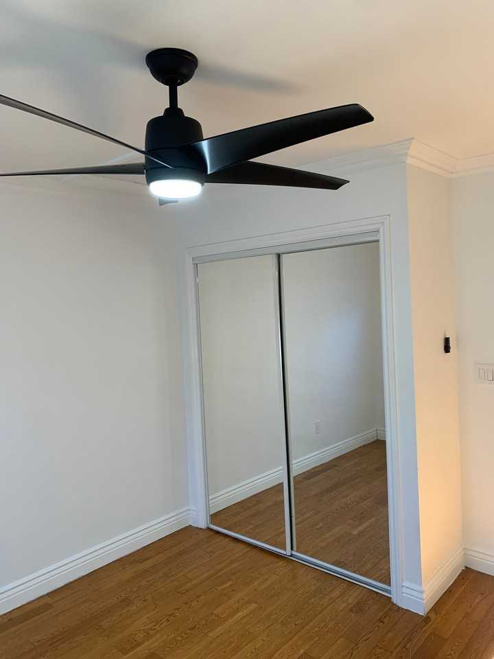 940 1/2 N Serrano Ave - Photo 3 of 10