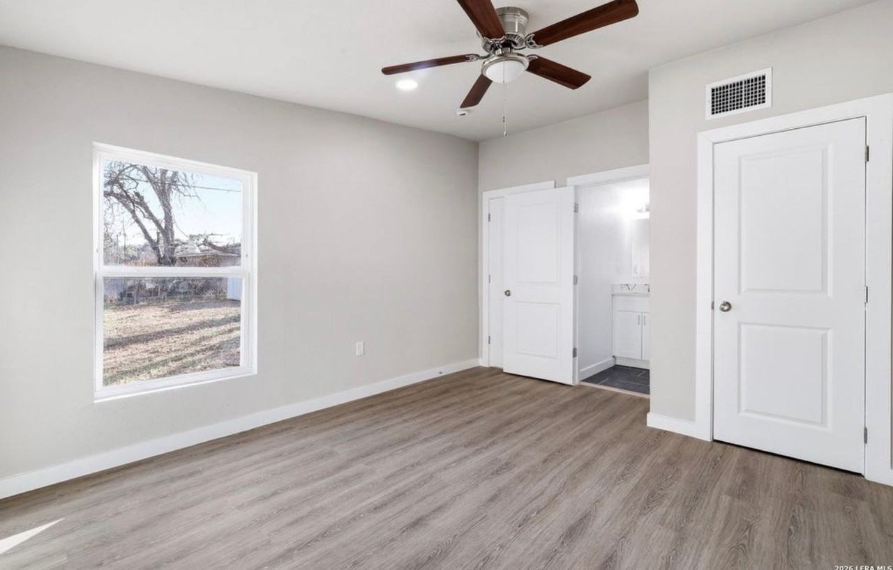 2042 Hicks Ave - Photo 6 of 13