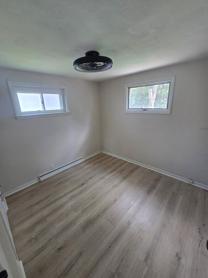 130 4th Ave - Photo 5 of 8
