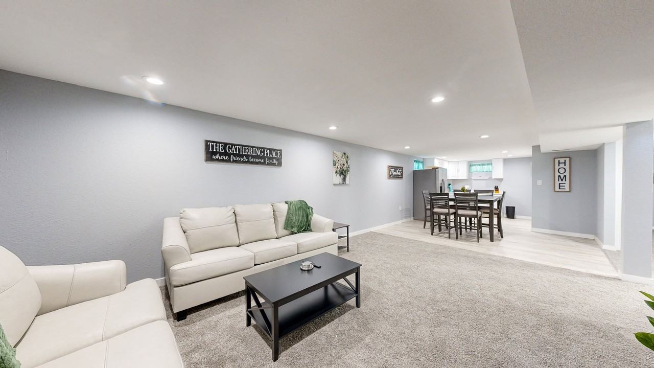 8438 Ames St - Photo 7 of 10