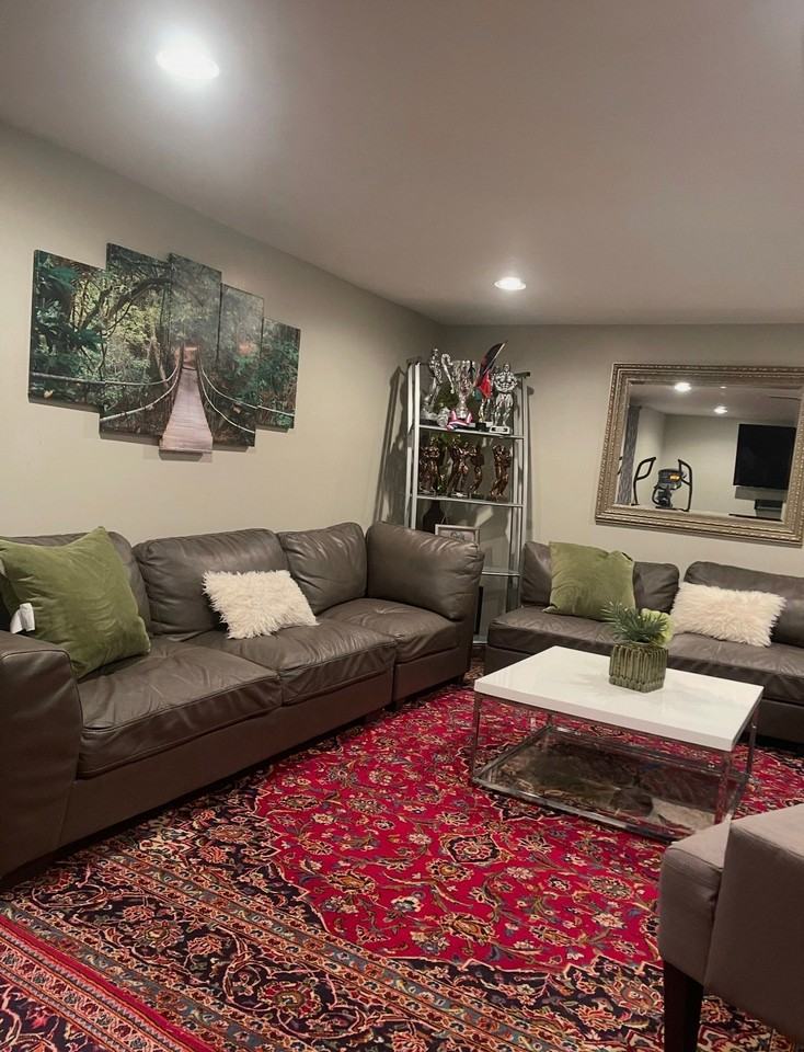 534 Lawler Ave - Photo 2 of 6