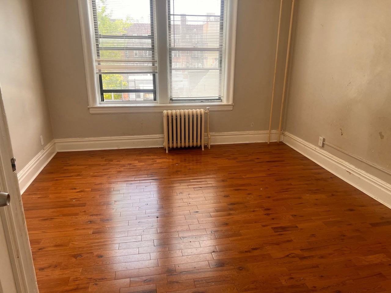 93 Fairview Ave #D5 - Photo 2 of 4