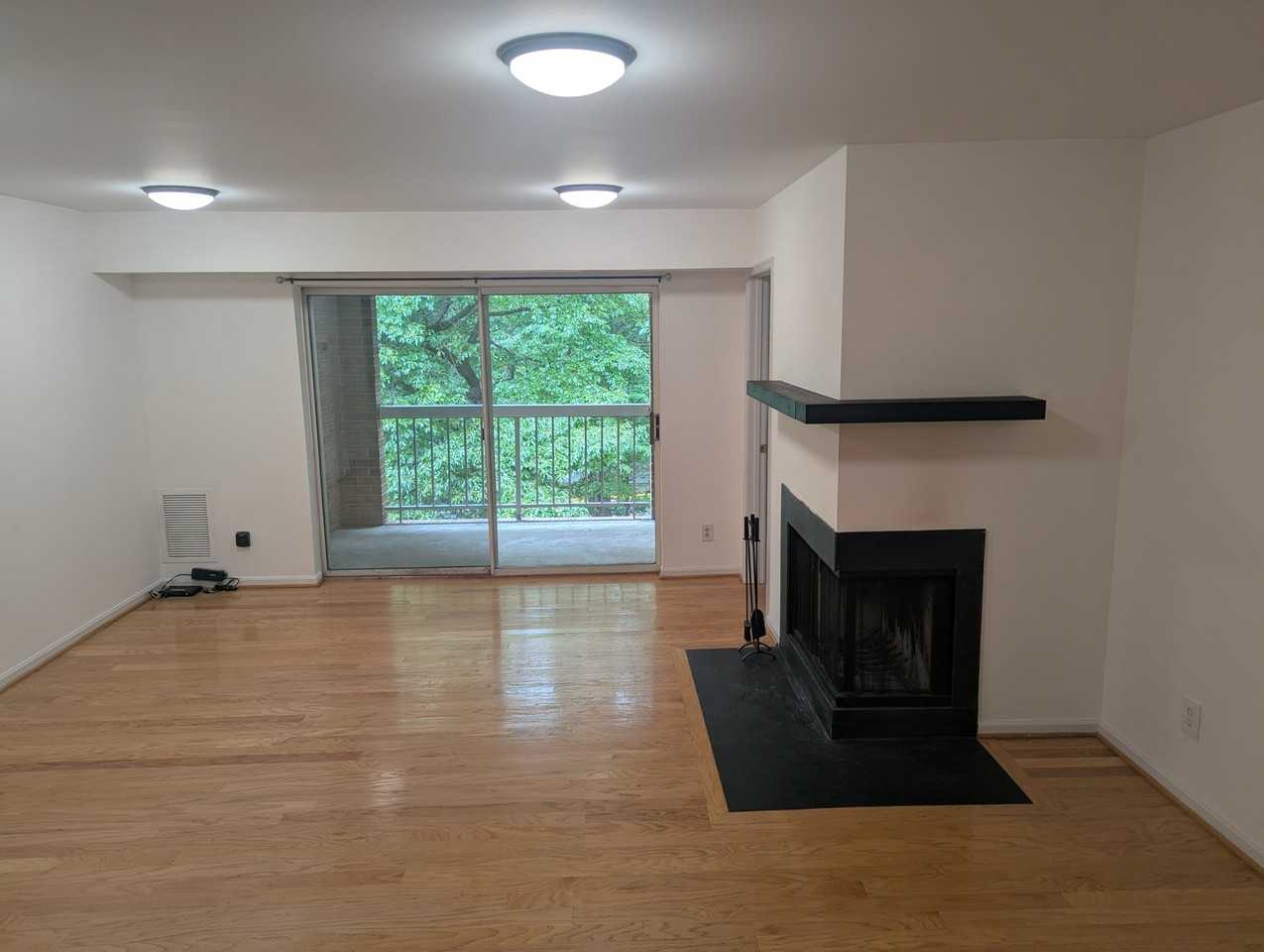 5932 Cove Landing Rd #302 - Photo 7 of 19