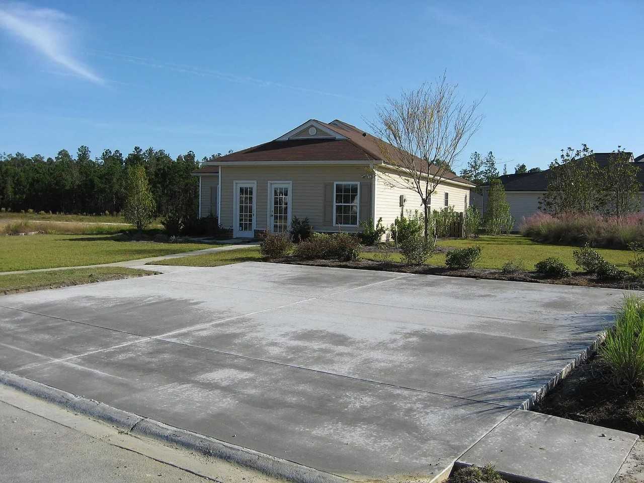 1 Twin Oaks Pl - Photo 7 of 17