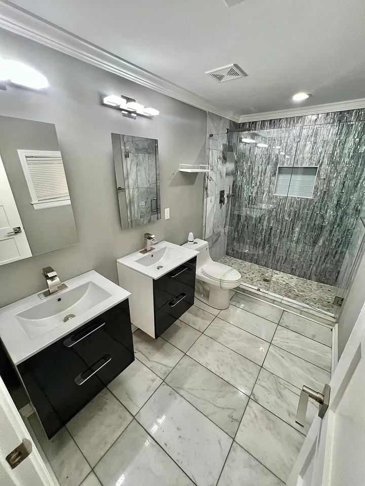 1131 Regent St Sw - Photo 5 of 10