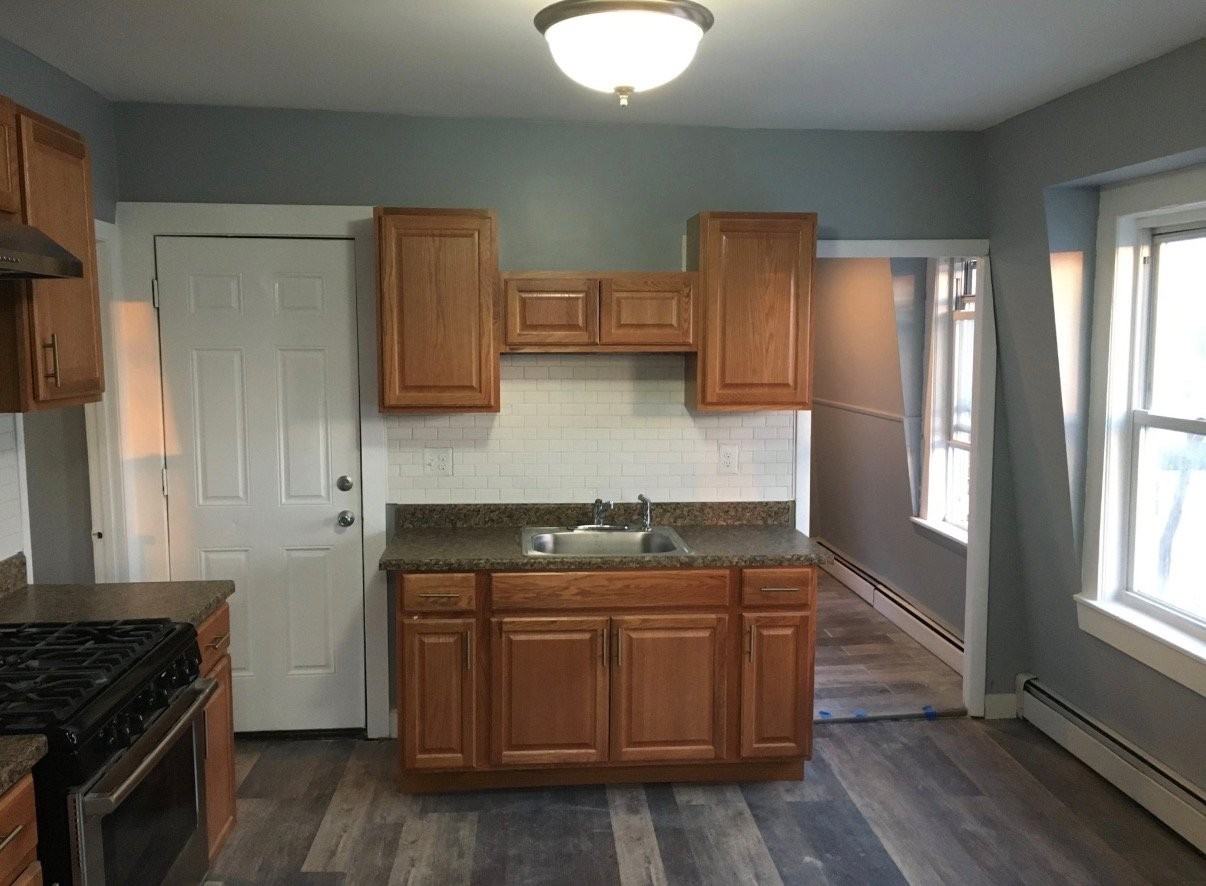 81 Tenney St #3 - Photo 5 of 10