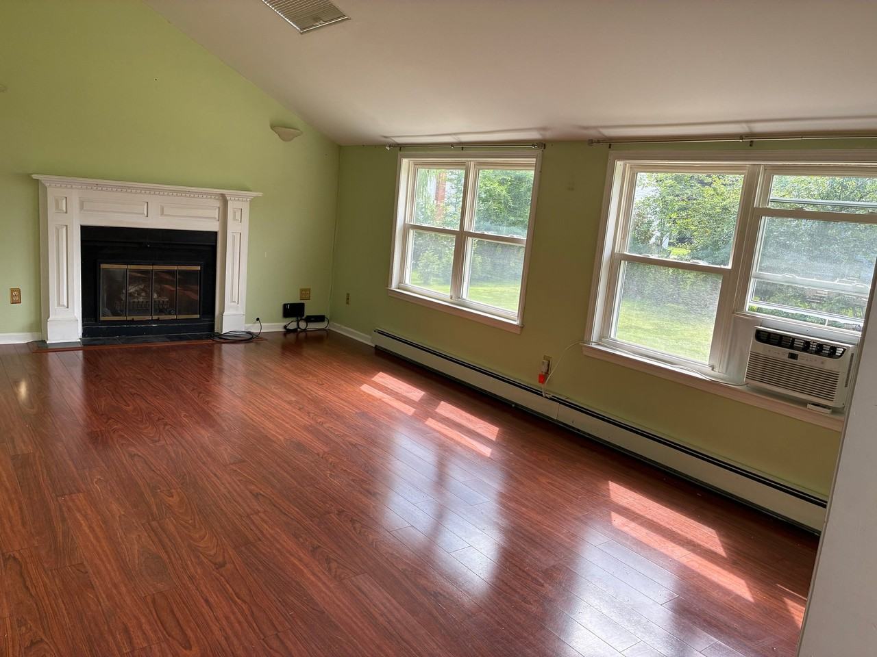 118 Beacon Rd #G - Photo 2 of 14