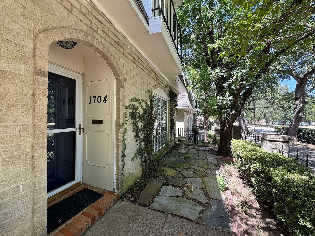 1704 Scenic Dr #NA - Photo 3 of 44
