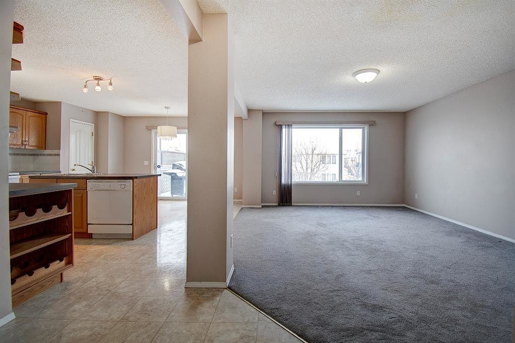 133 Citadel Ridge Close Nw - Photo 4 of 27