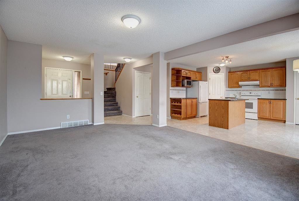 133 Citadel Ridge Close Nw - Photo 5 of 27