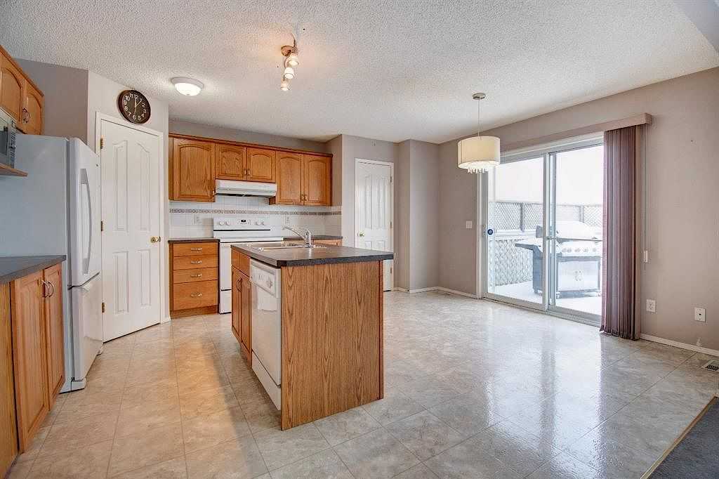 133 Citadel Ridge Close Nw - Photo 7 of 27
