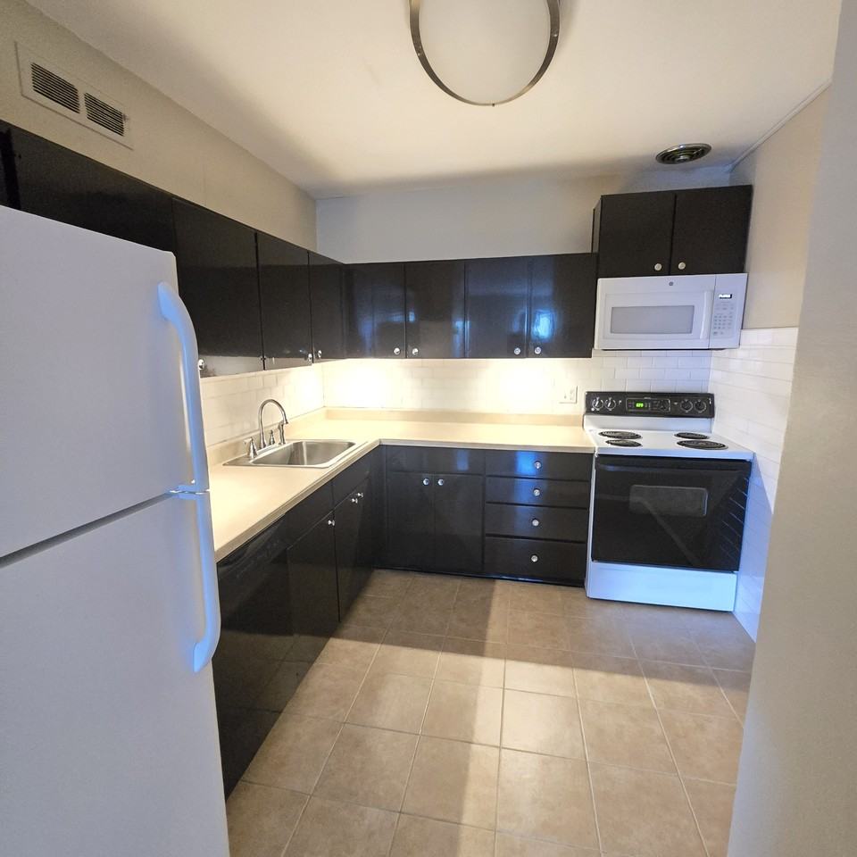 5939 Nagel Ave #204 - Photo 5 of 13