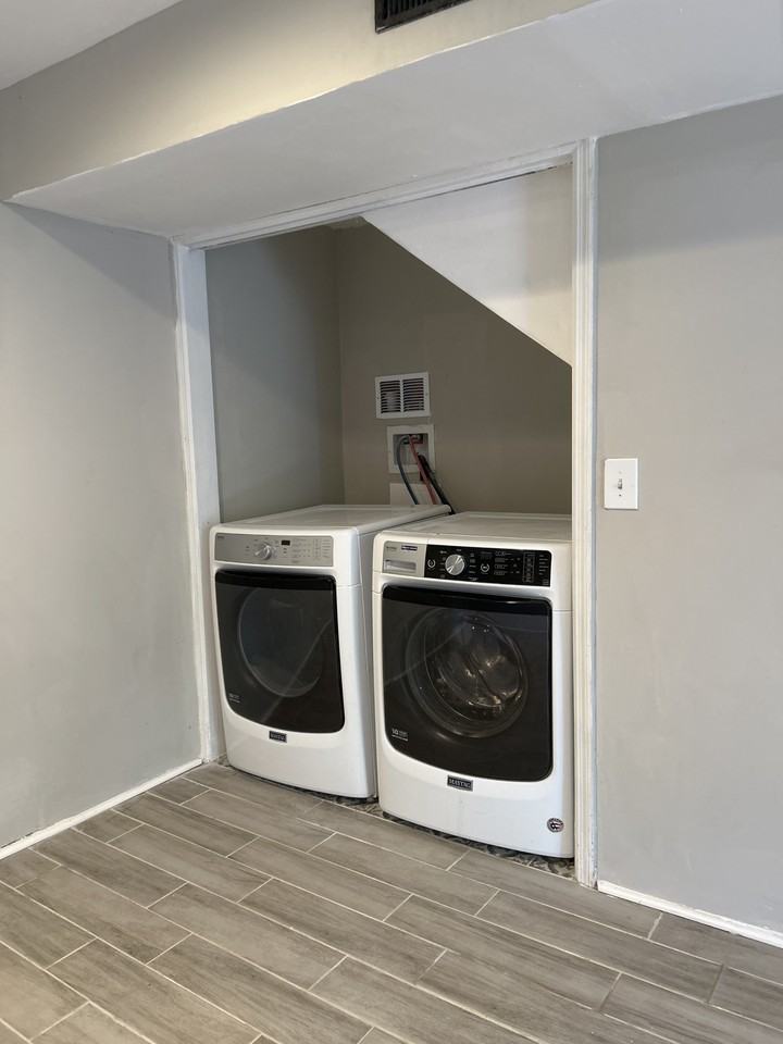 555 Glencove Dr #NA - Photo 5 of 15