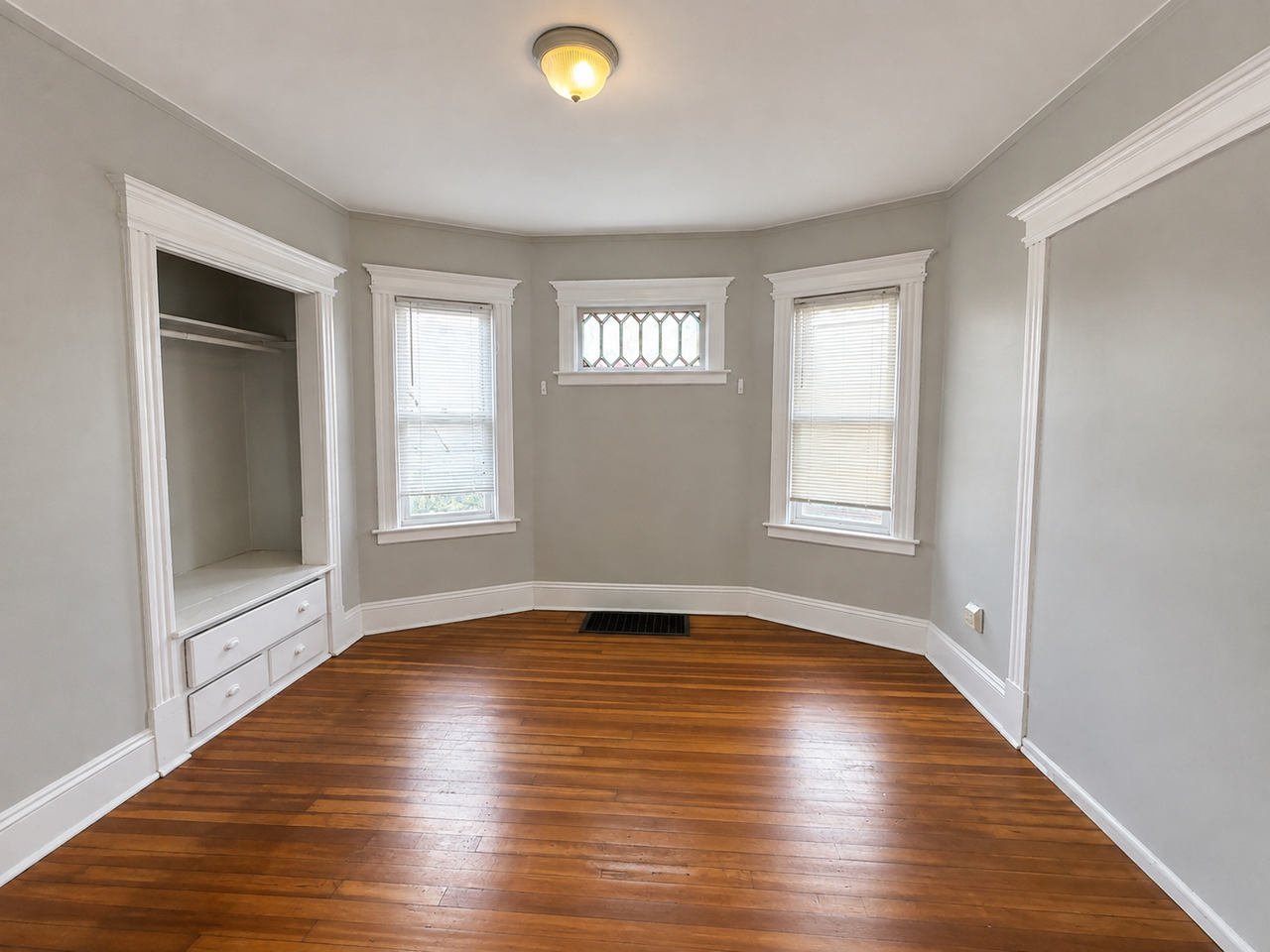 307 New Park Ave #1 - Photo 7 of 8
