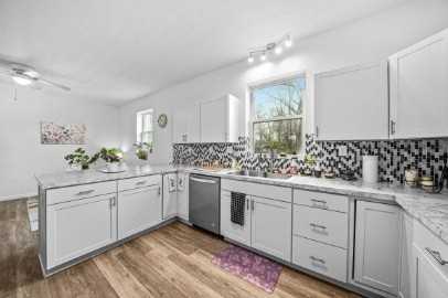 6199 Washington St #6199 - Photo 2 of 27