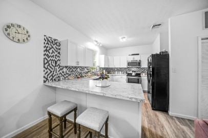 6199 Washington St #6199 - Photo 3 of 27