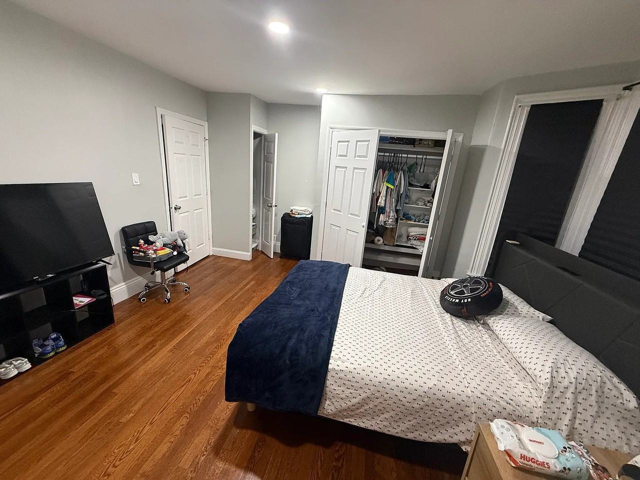49 Linden St #1 - Photo 3 of 12