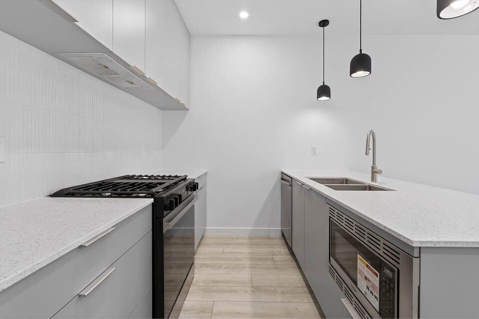 9651 86 St Nw - Photo 5 of 15