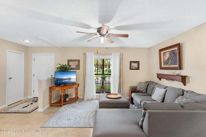 1517 Manor Dr Ne #NA - Photo 4 of 44