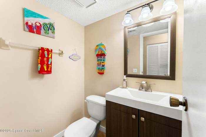 1517 Manor Dr Ne #NA - Photo 5 of 44