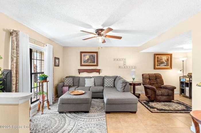 1517 Manor Dr Ne #NA - Photo 6 of 44
