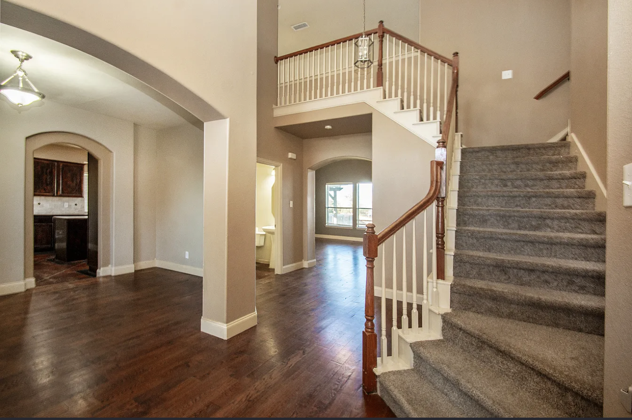 903 Fieldstone Dr #1 - Photo 2 of 23