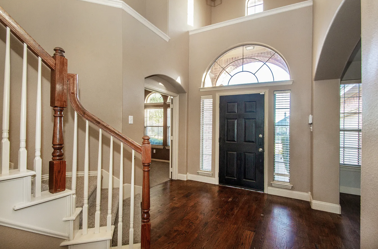 903 Fieldstone Dr #1 - Photo 3 of 23