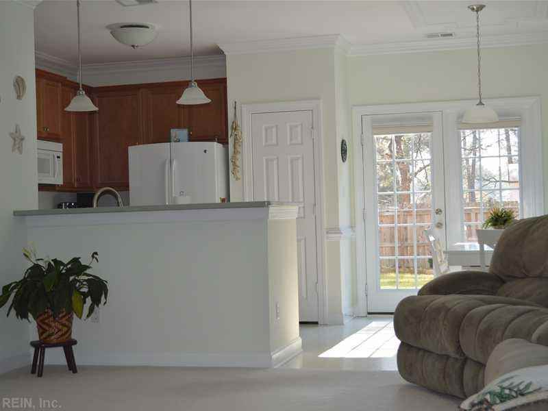 1123 Americus Ave - Photo 6 of 24