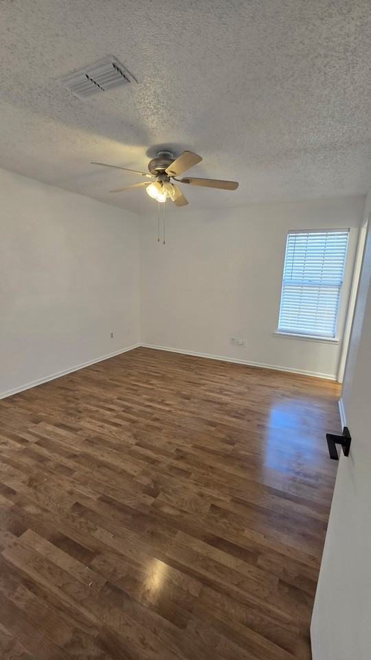 6001 13th St #NA - Photo 5 of 14
