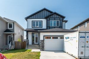 featured image of 768 Edgefield Cres