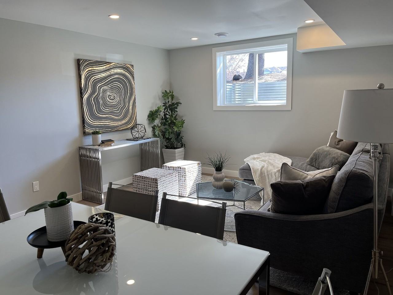 624 Kingsmere Cres Sw - Photo 3 of 14