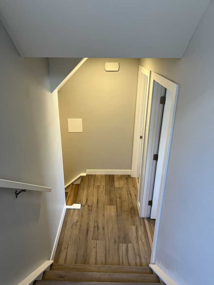 624 Kingsmere Cres Sw - Photo 6 of 14