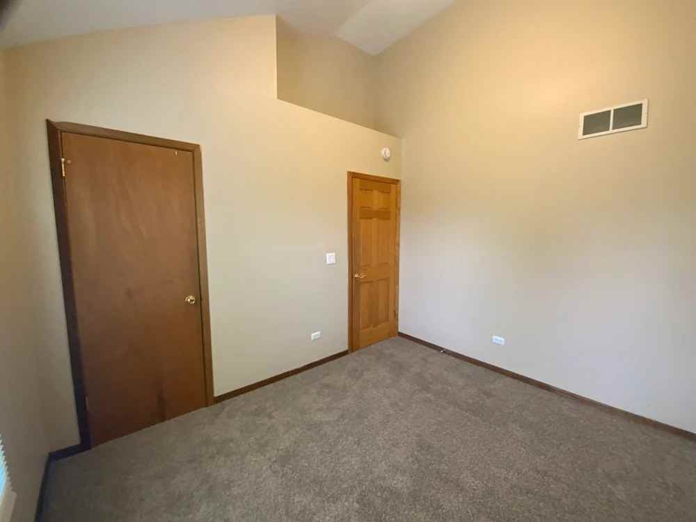 832 N Elmwood Dr #NA - Photo 4 of 8