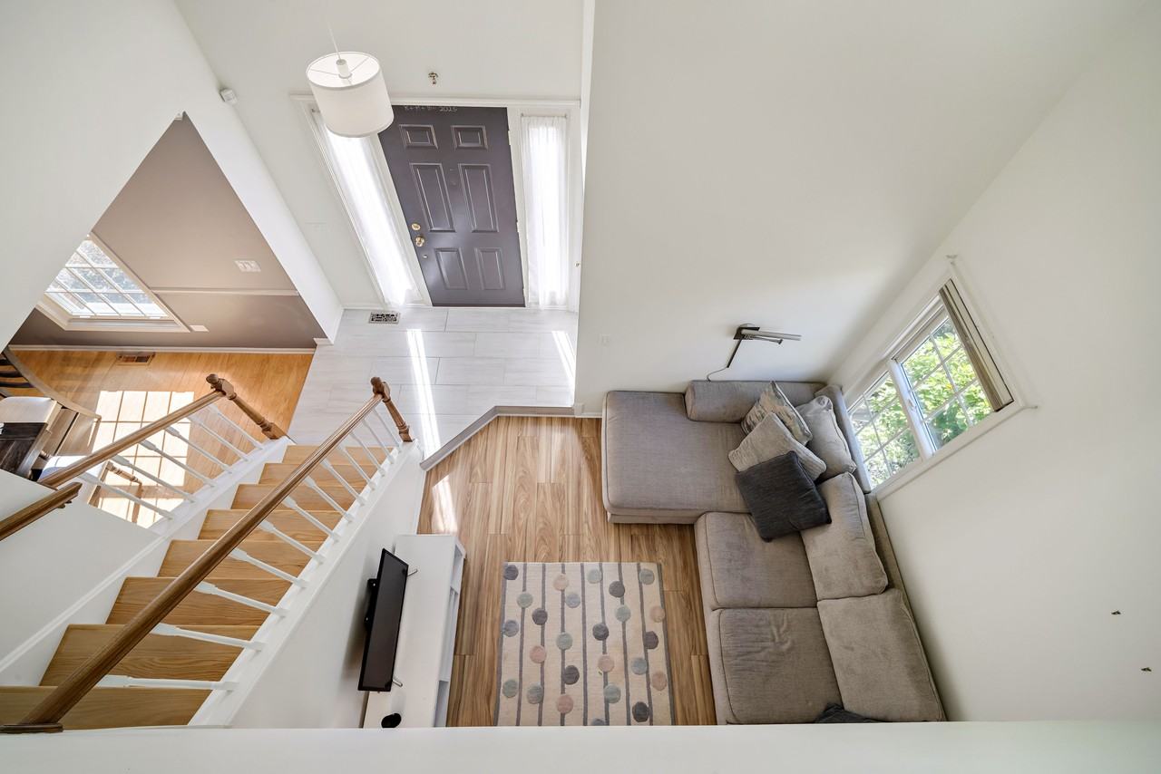 2462 E Towne Blvd #2462 - Photo 3 of 16