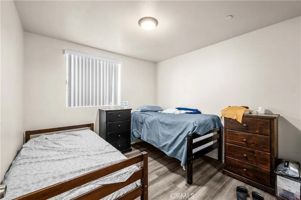 842 W 78th St #NA - Photo 7 of 16