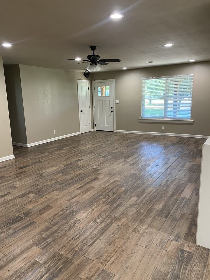 1420 Brannon Ln #NA - Photo 7 of 20