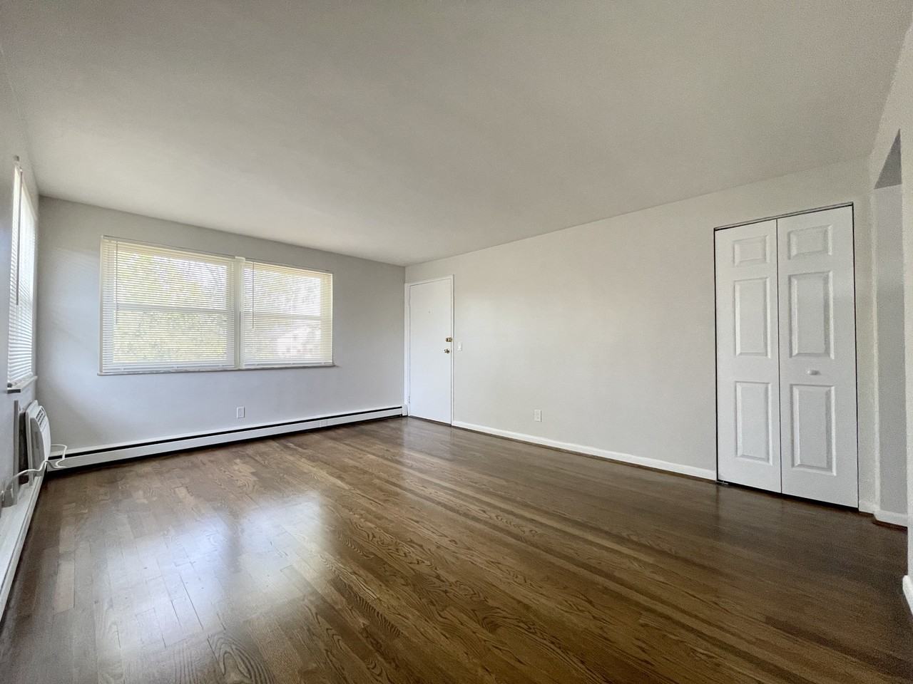 4191 Hoffman Ave #4 - Photo 4 of 16