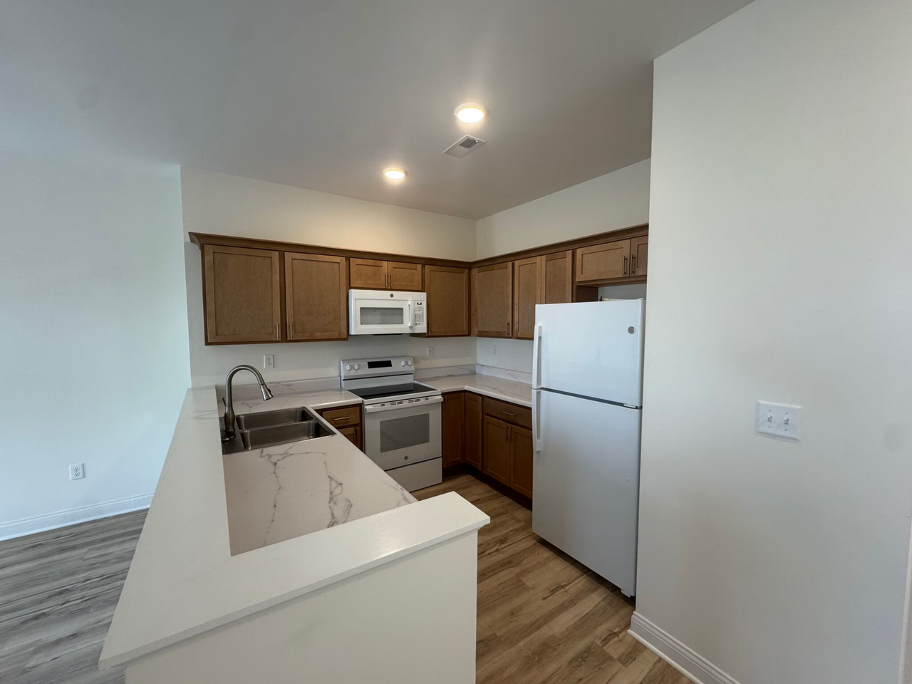 Summerland Townhomes - Photo 5 of 50