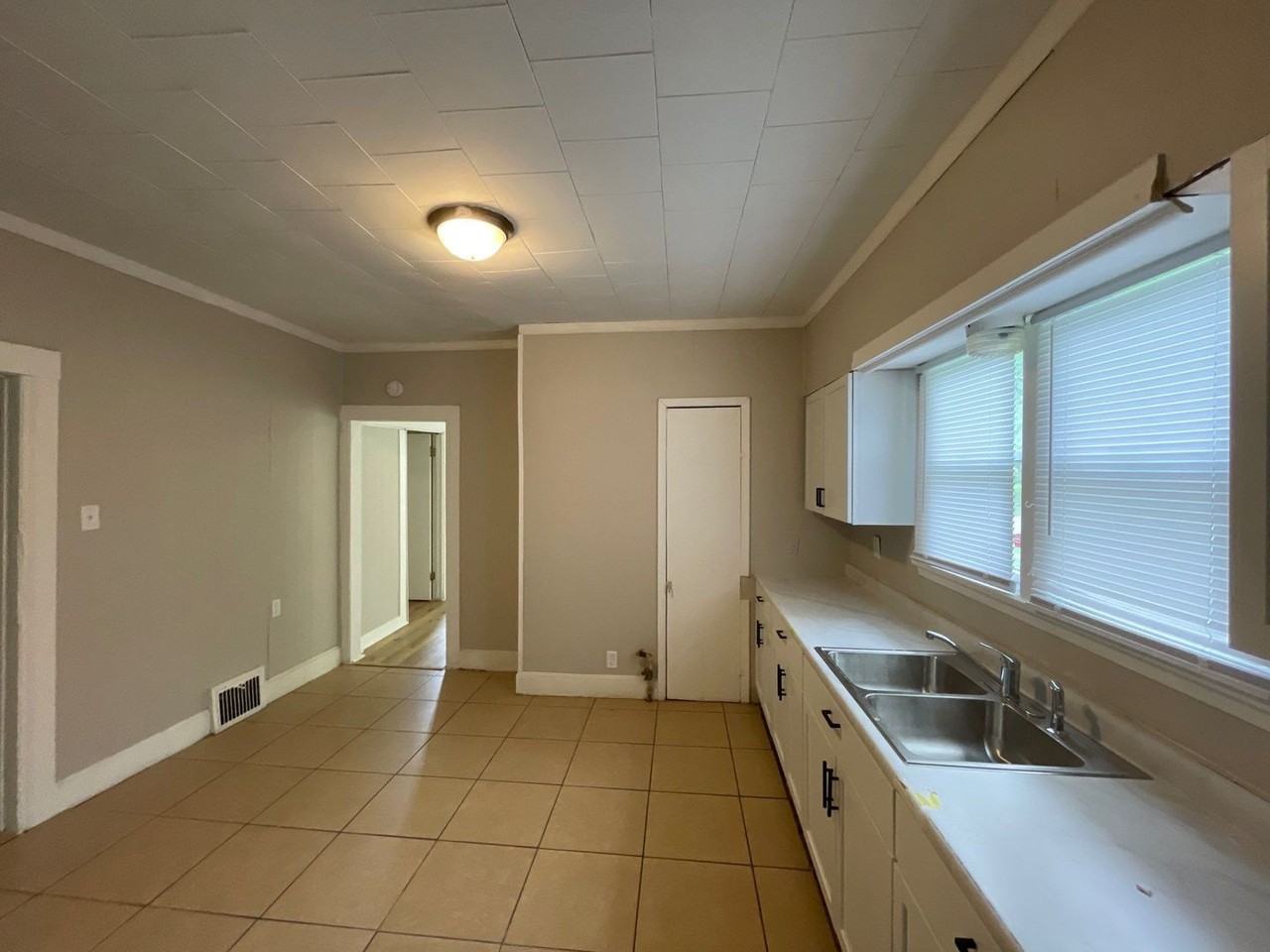 2155 S 13th St - Photo 4 of 19