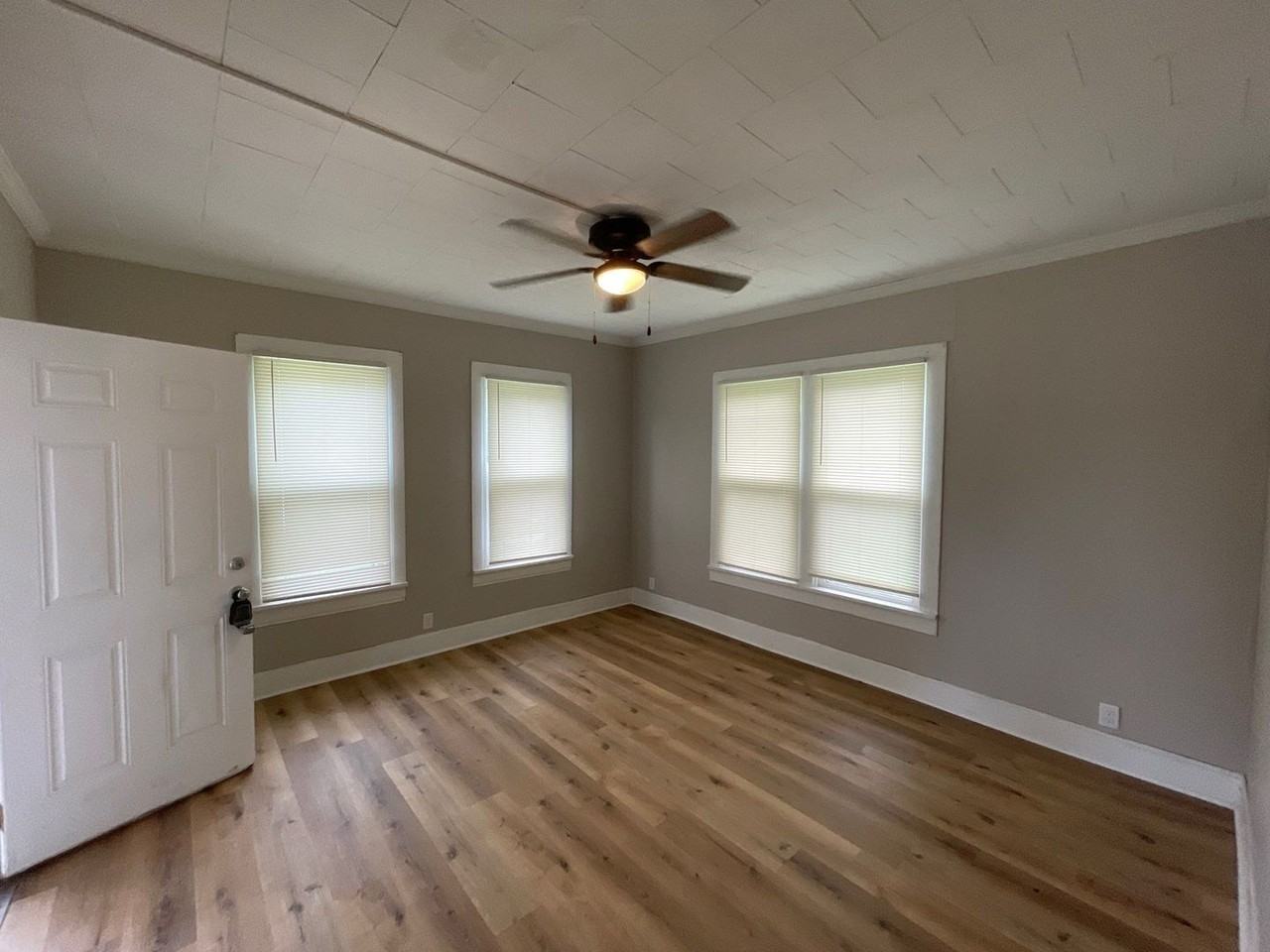 2155 S 13th St - Photo 7 of 19