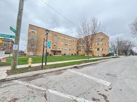 featured image of 2222 Hoagland Ave