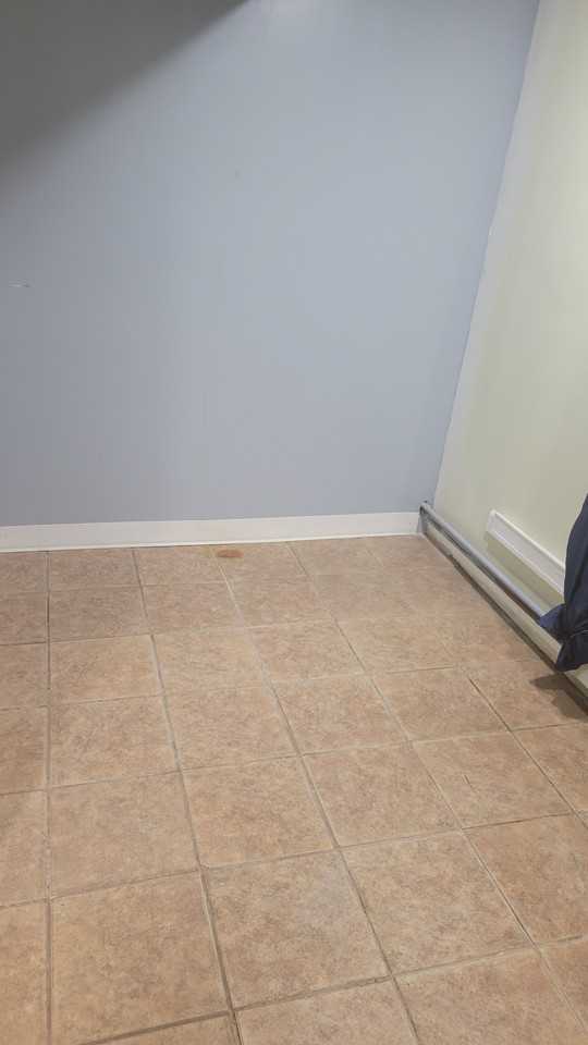 132 18 131st Avenue #1st - Photo 3 of 4