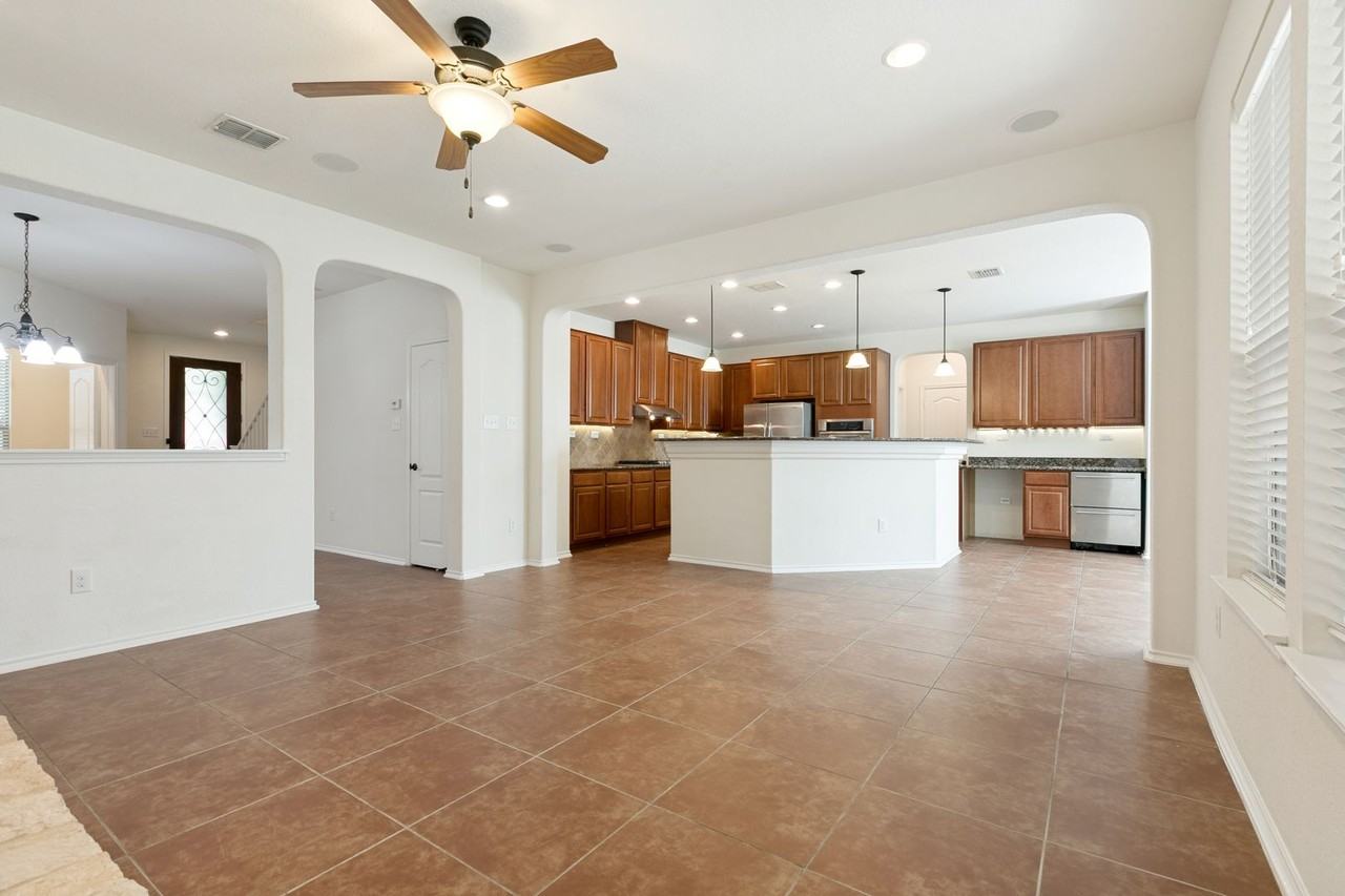 2814 Dusseldorf - Photo 6 of 26