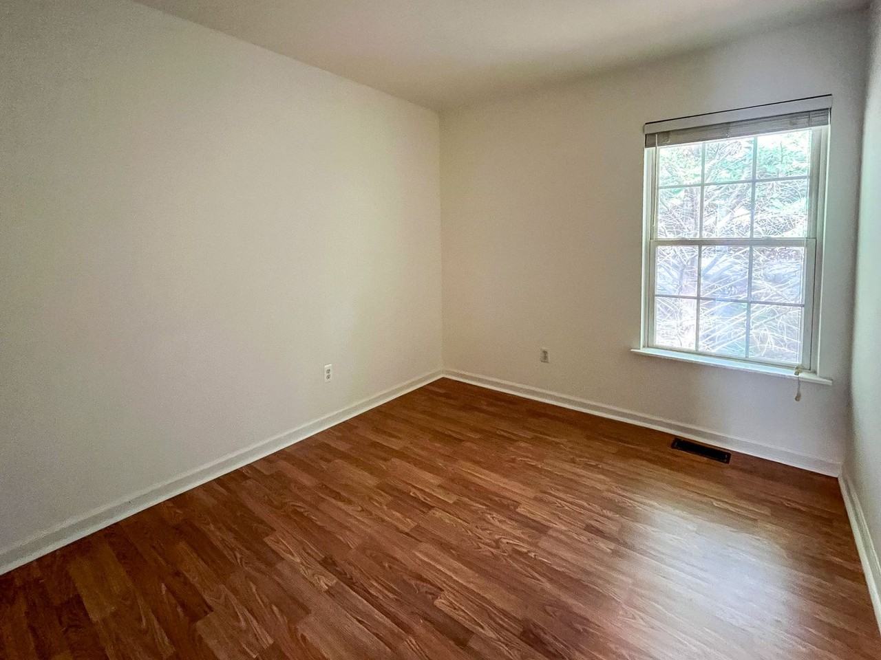 1764 Webland Vw - Photo 6 of 11