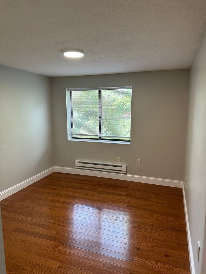 10 Center Street - Photo 5 of 38