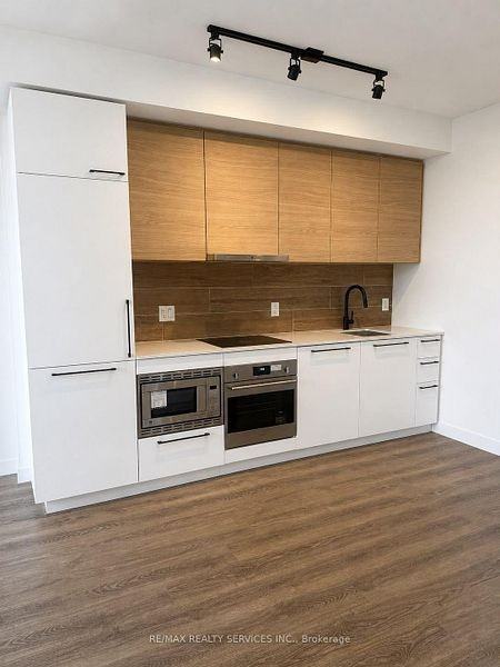 1050 Eastern Avenue #720 - Photo 2 of 12