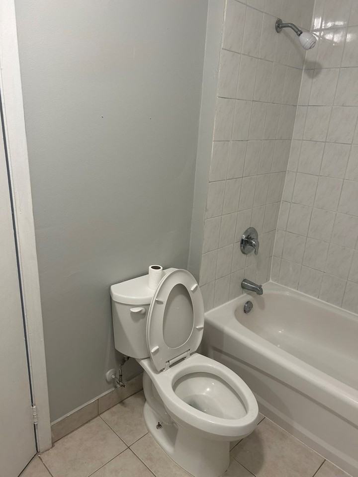 1145 Midland Ave - Photo 5 of 11