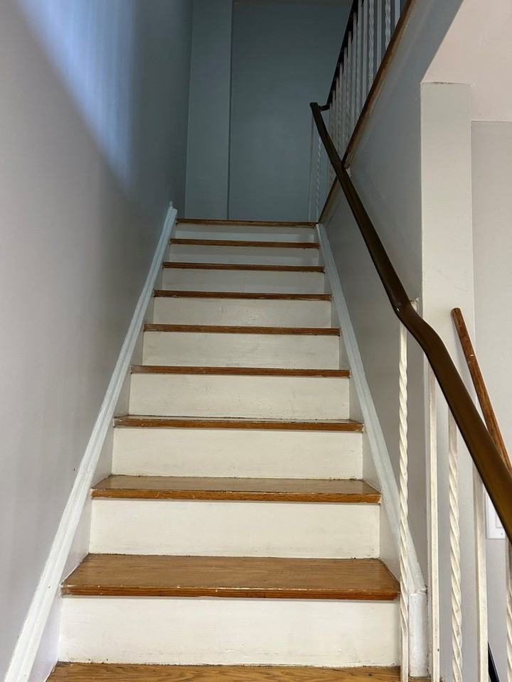 1145 Midland Ave - Photo 6 of 11