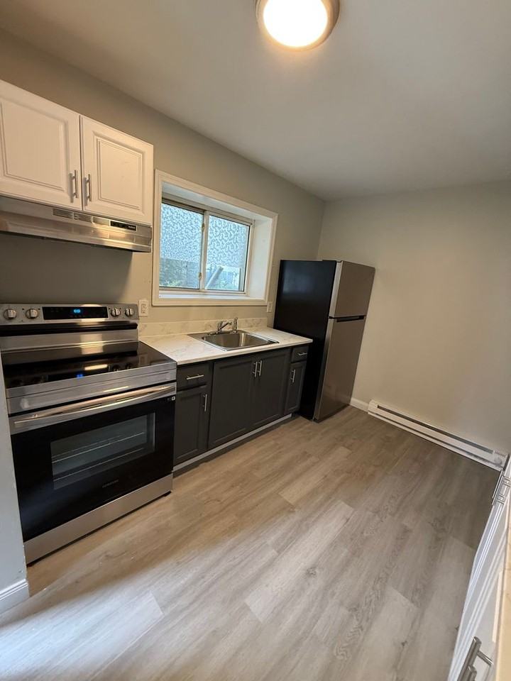 1201 Stafford Ave - Photo 7 of 15